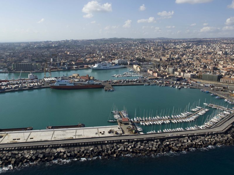 Catania haven en stad