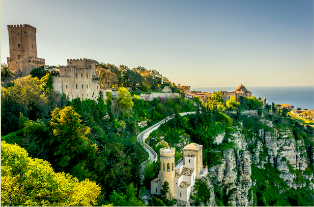 Reis mee naar de historische stad Erice in Italië